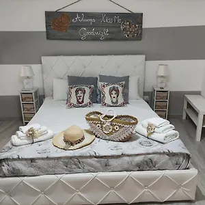 Sicilia Bedda House , Cefalu Italy