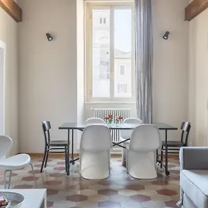 Apartment Mami's Trastevere With Private Terrace, Rome